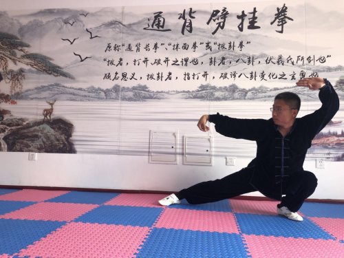 杨云雷九代传人